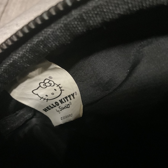 Hello kitty zip pouch - Picture 6 of 7